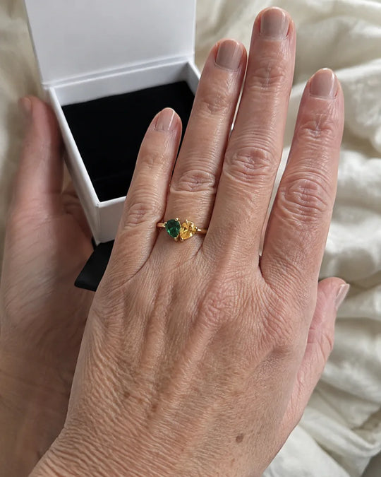Customer wearing the Cordelia Ring