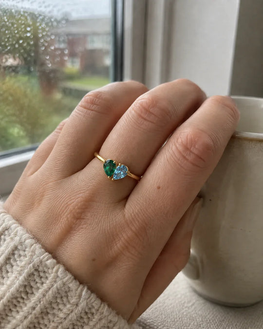 Customer wearing the Cordelia Ring