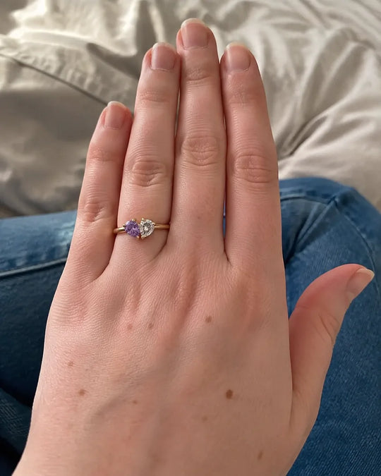 Customer wearing the Cordelia Ring